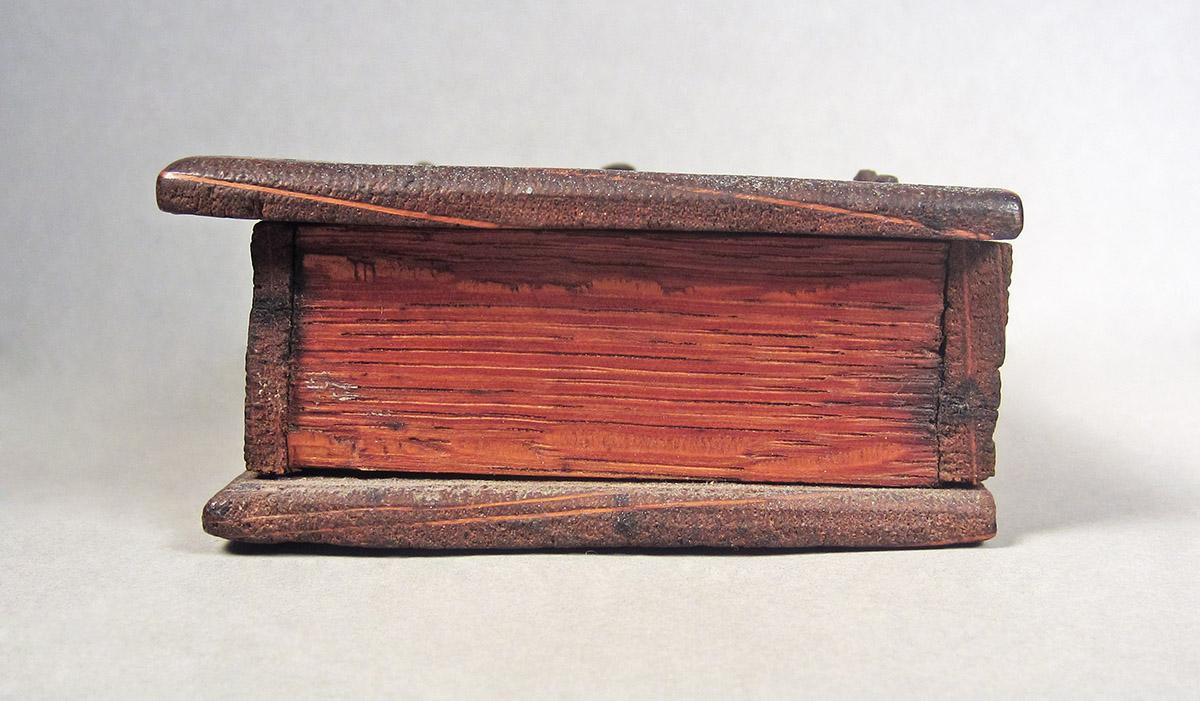 1957.0084.011 A, Box, side 2