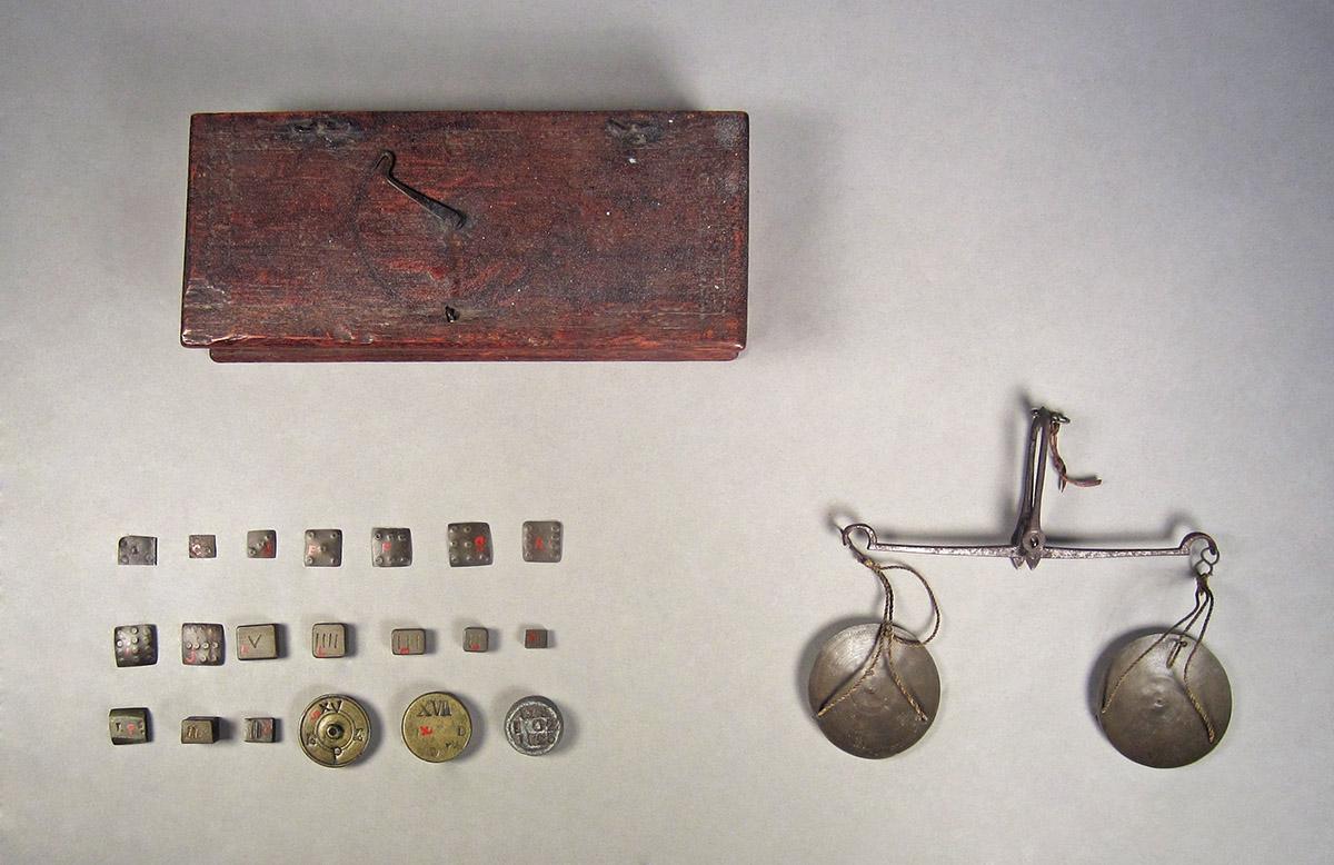 1957.0084.011, Box with scales and weights, overall