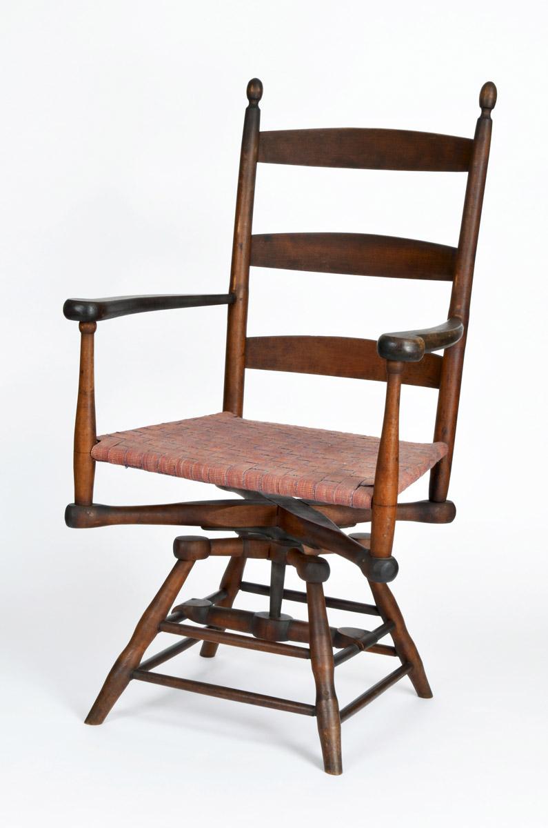 2014.0022 Chair, view 2