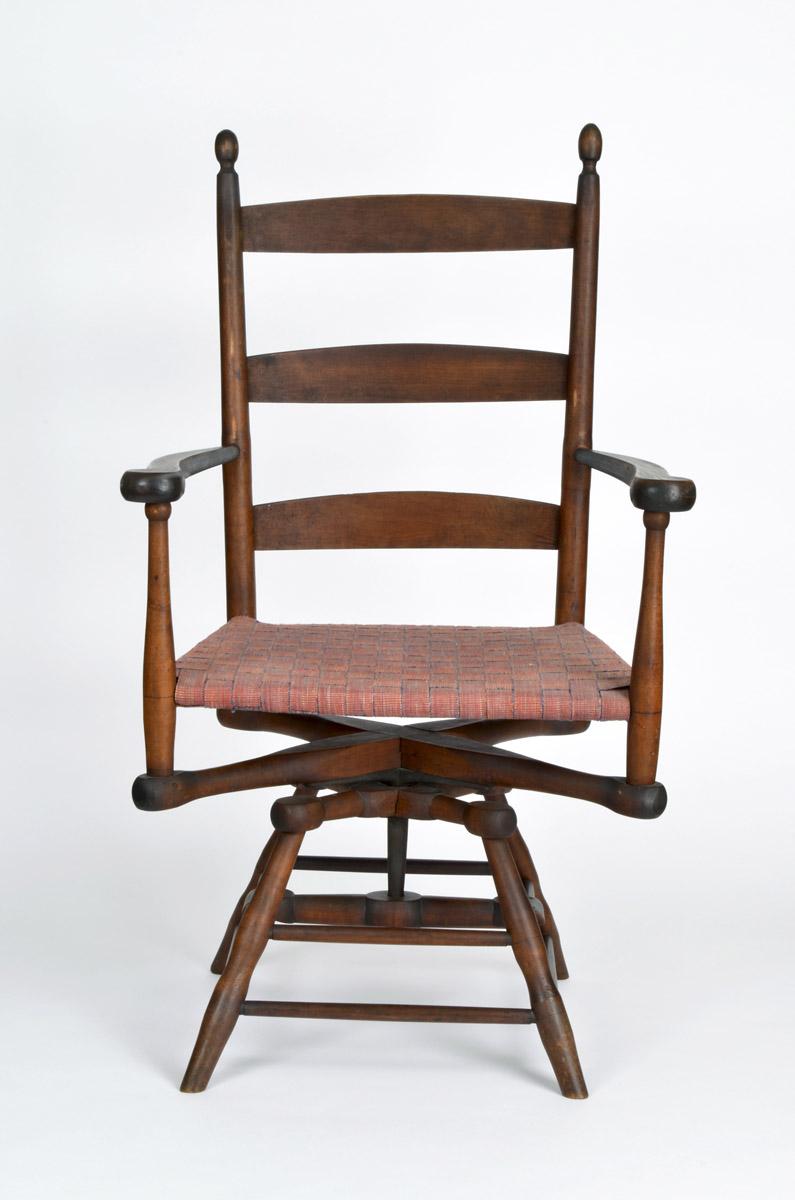 2014.0022 Chair, view 3