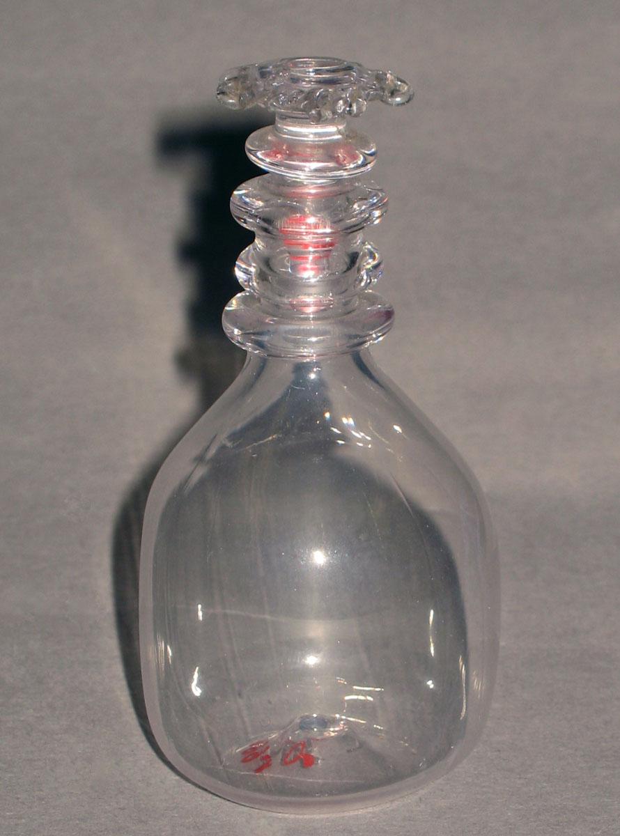 1959.0999.001 A, B Miniature colorless decanter