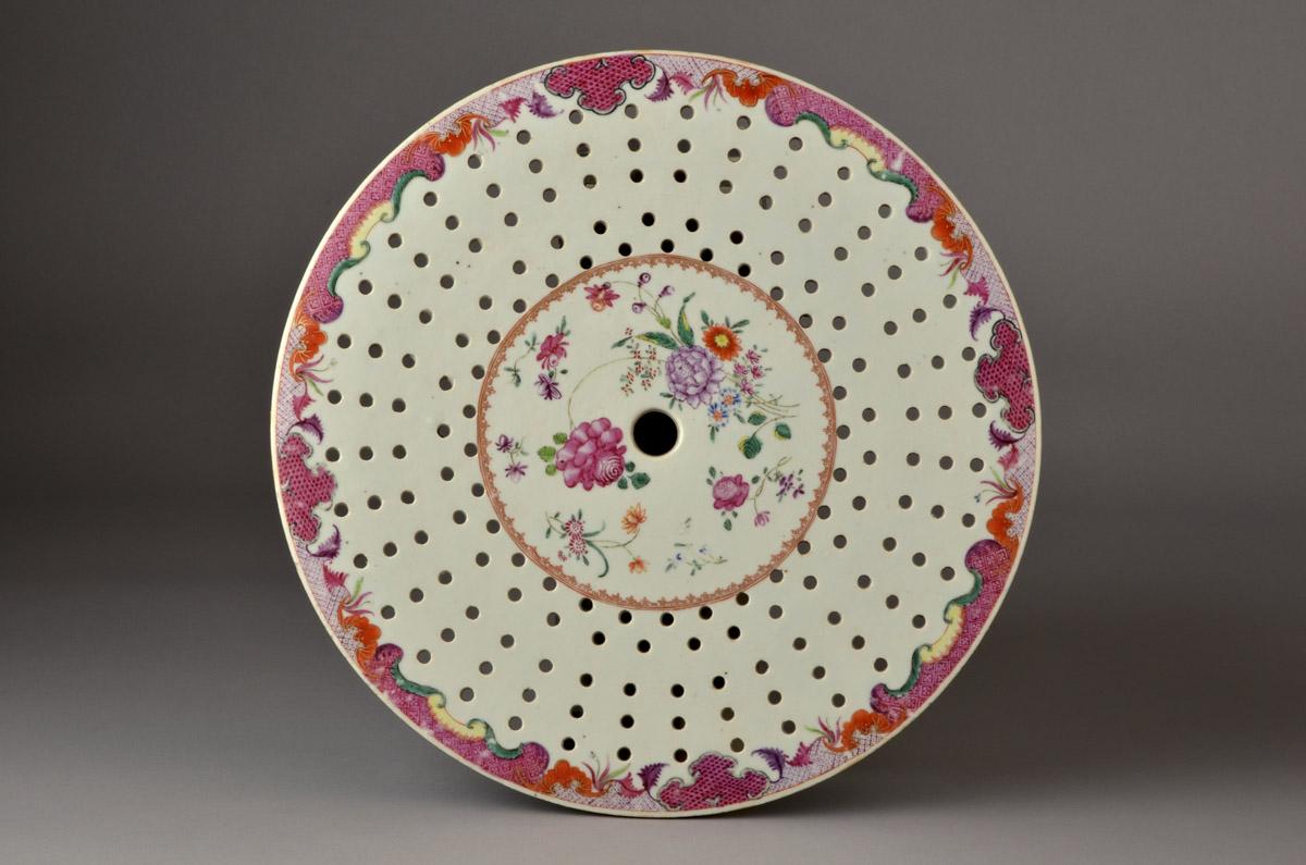 2014.0016.050 B Strainer, view 1