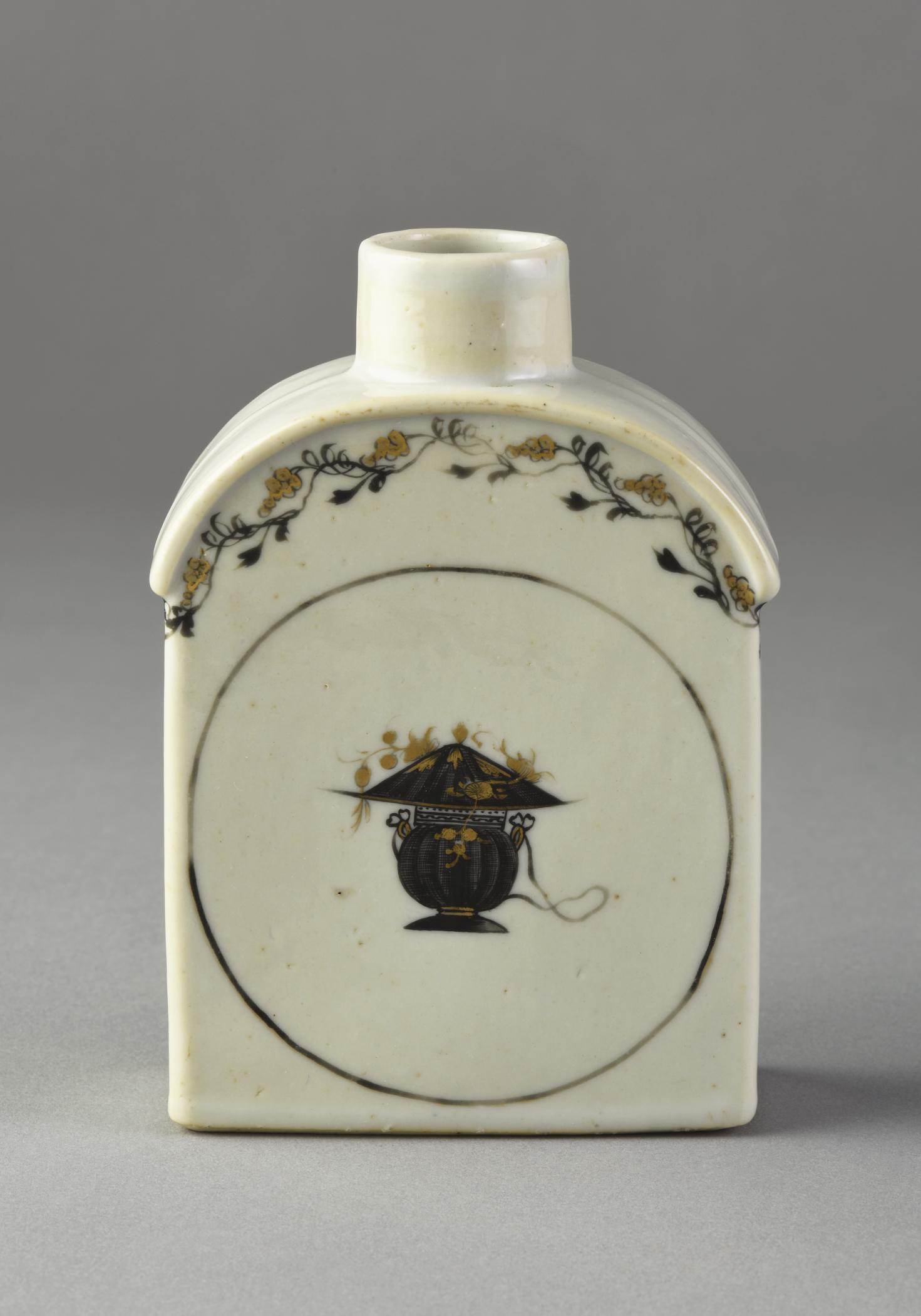 2014.0016.058 Tea canister, view 1