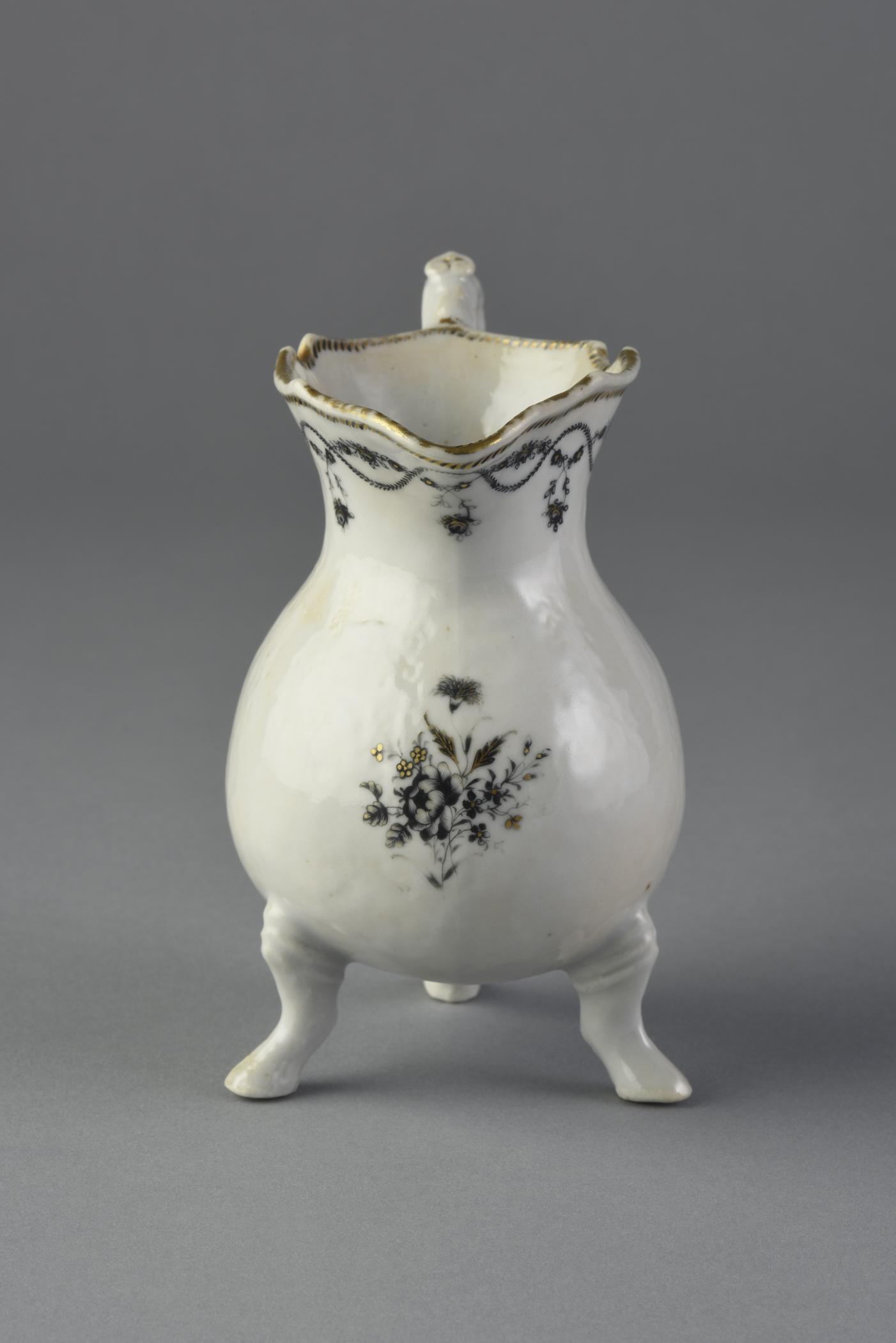2014.0016.059 Cream jug, view 2