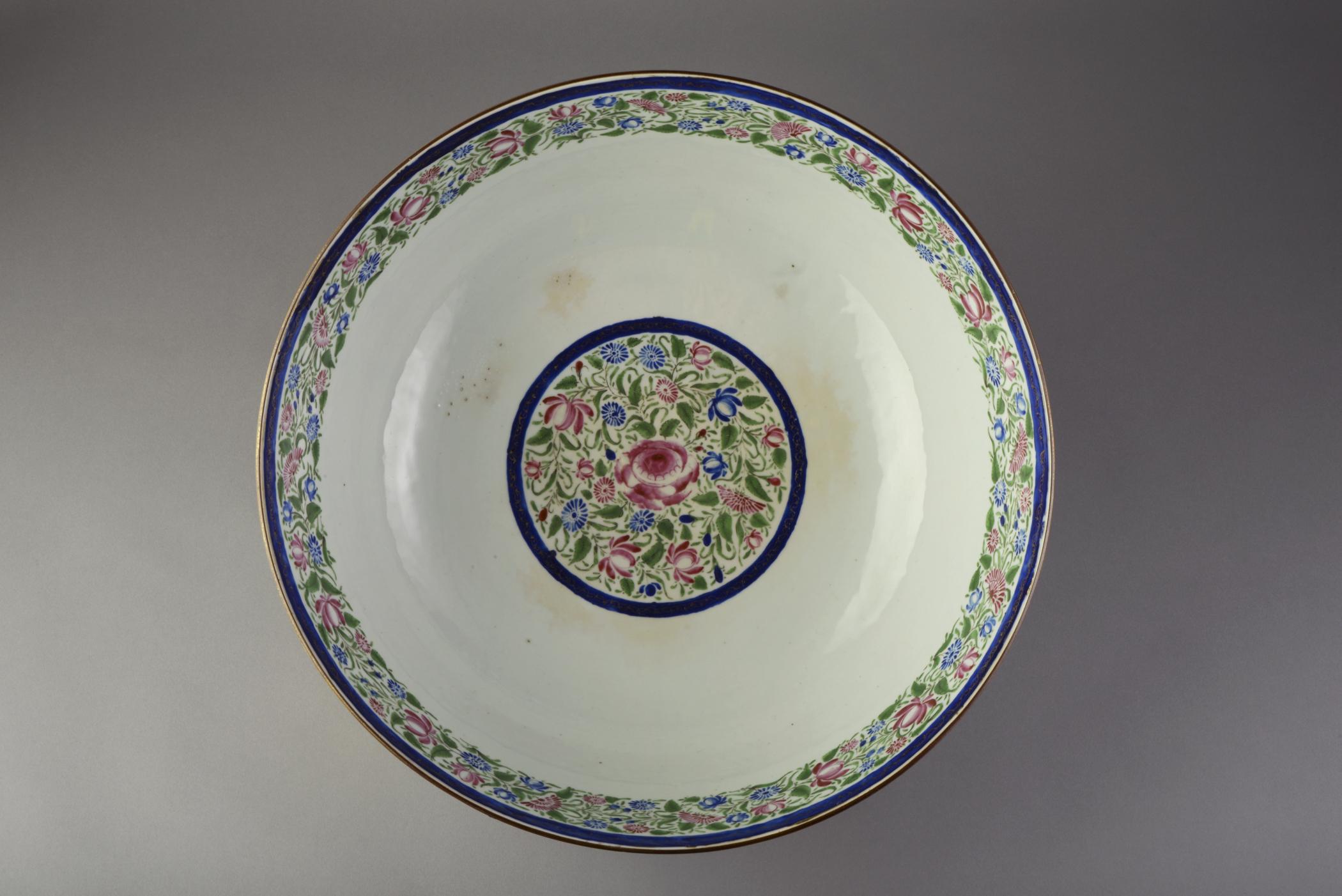 2014.0016.070 Bowl, view 3