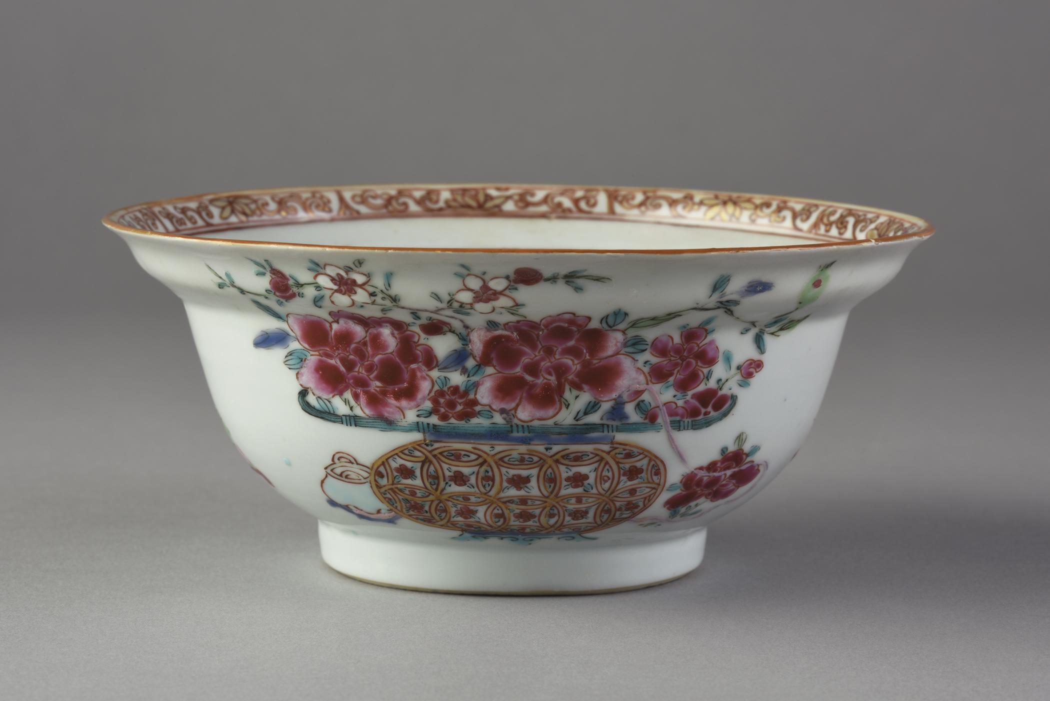 2014.0016.073 Bowl, view 2