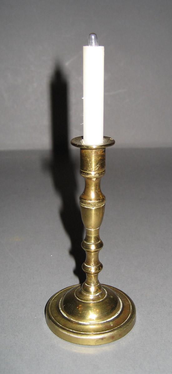 1959.1000 Candlestick