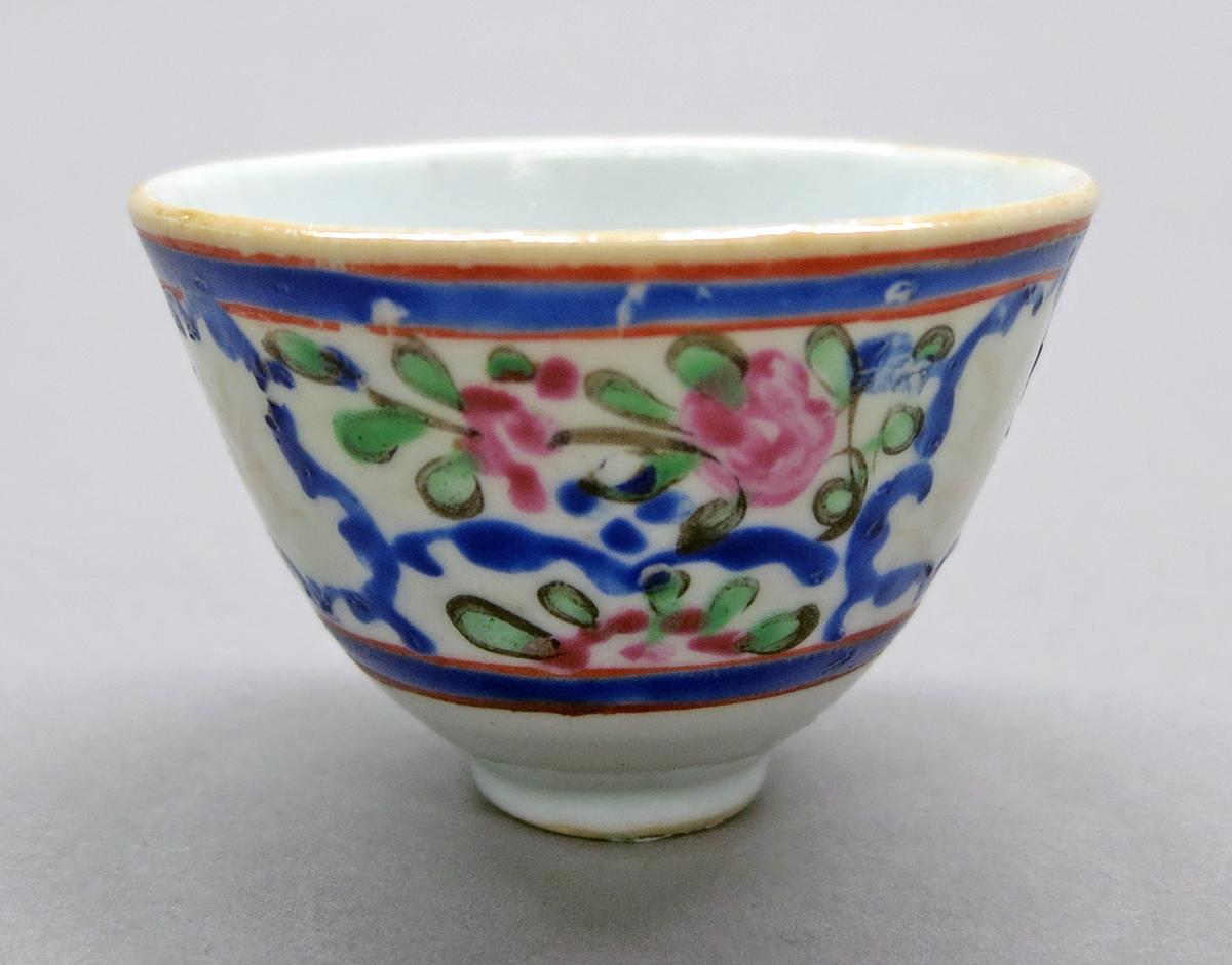 2014.0016.111 Teabowl side 1