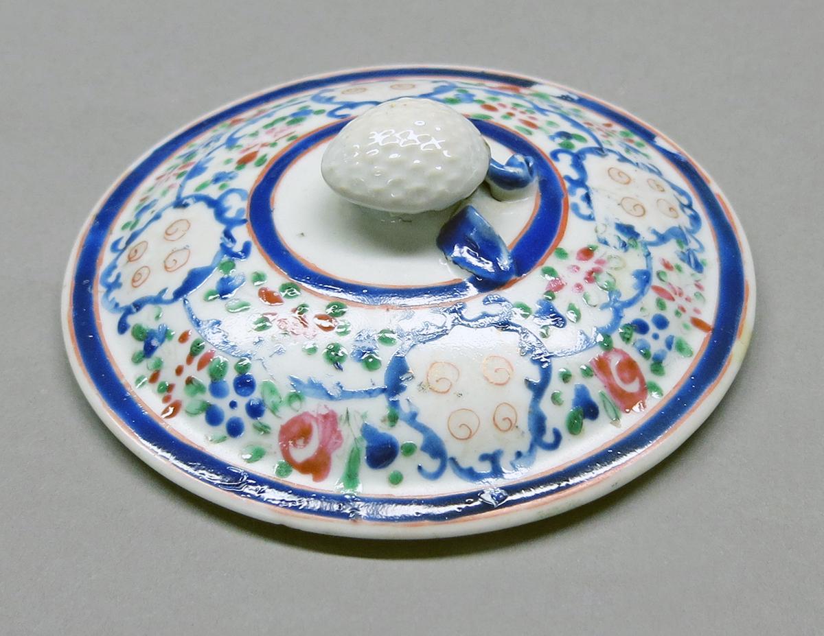 2014.0016.113 B Sugar bowl upper surface
