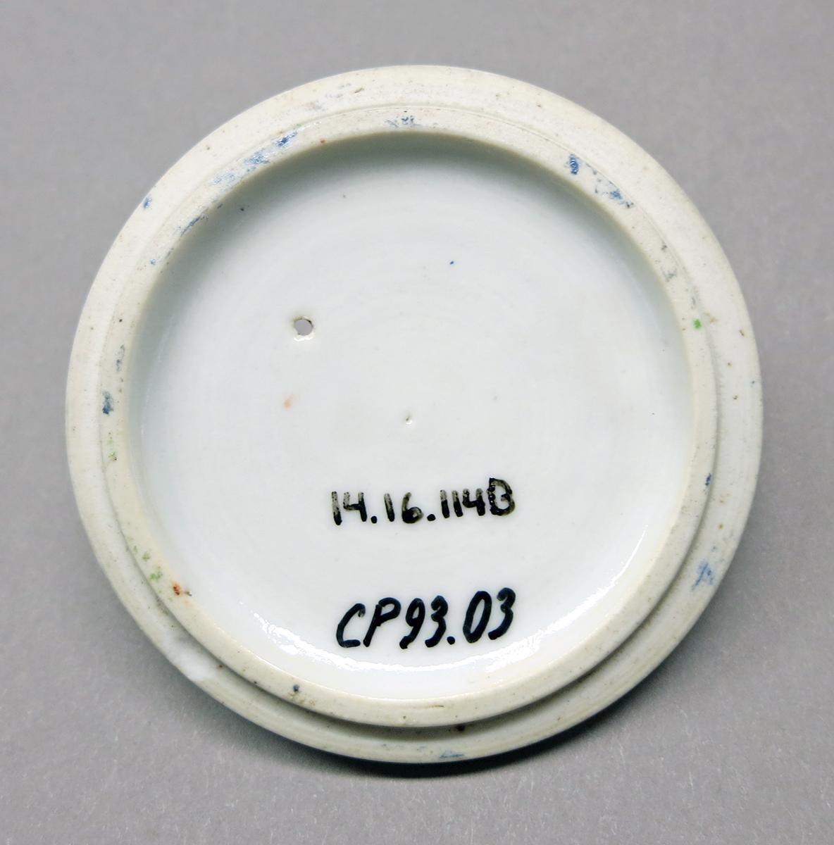 2014.0016.114 B Teapot lid underside