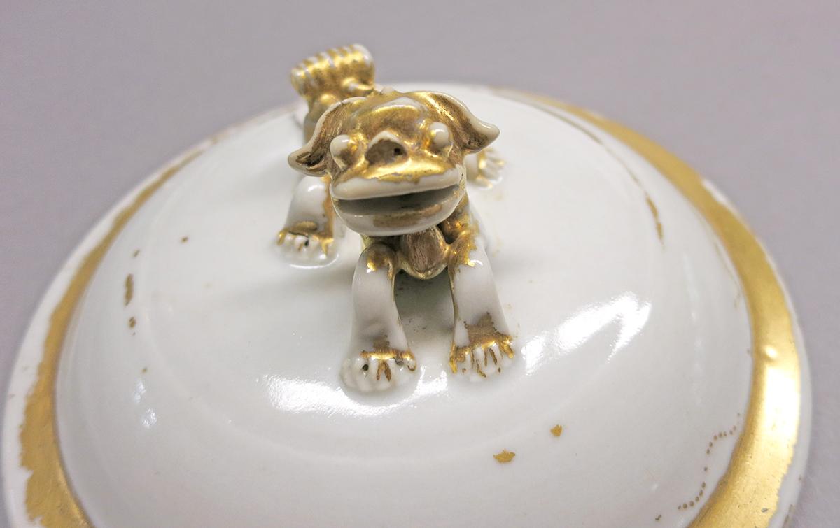 2014.0016.146.001 B Jug lid detail 2
