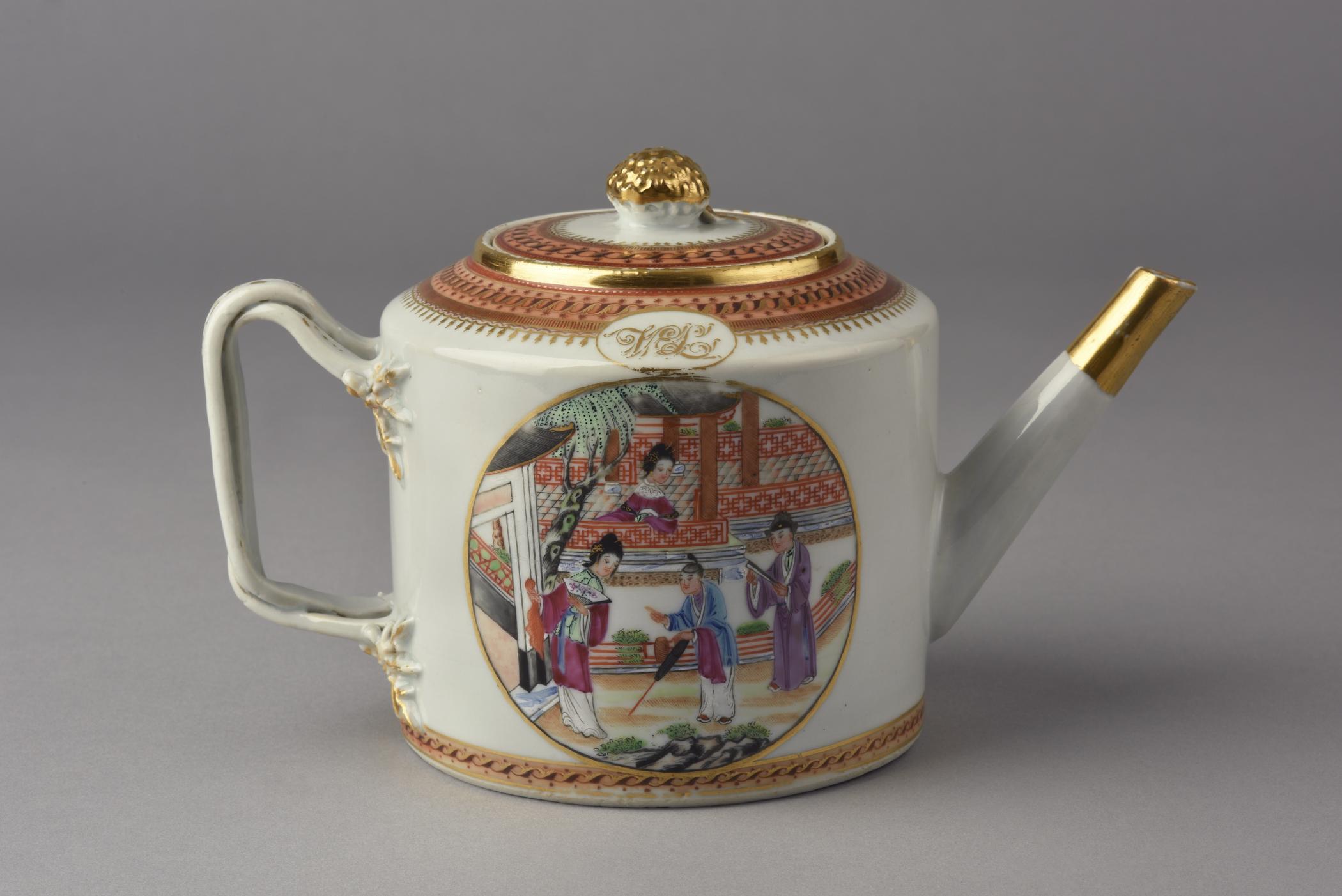 2014.0016.152.001 A, B Teapot, view 2