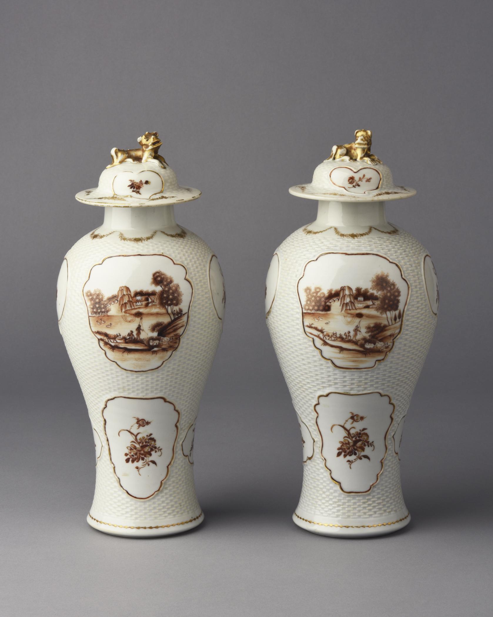 2014.0016.158.001 A, B Vase, .002 A, B Vase, view 1