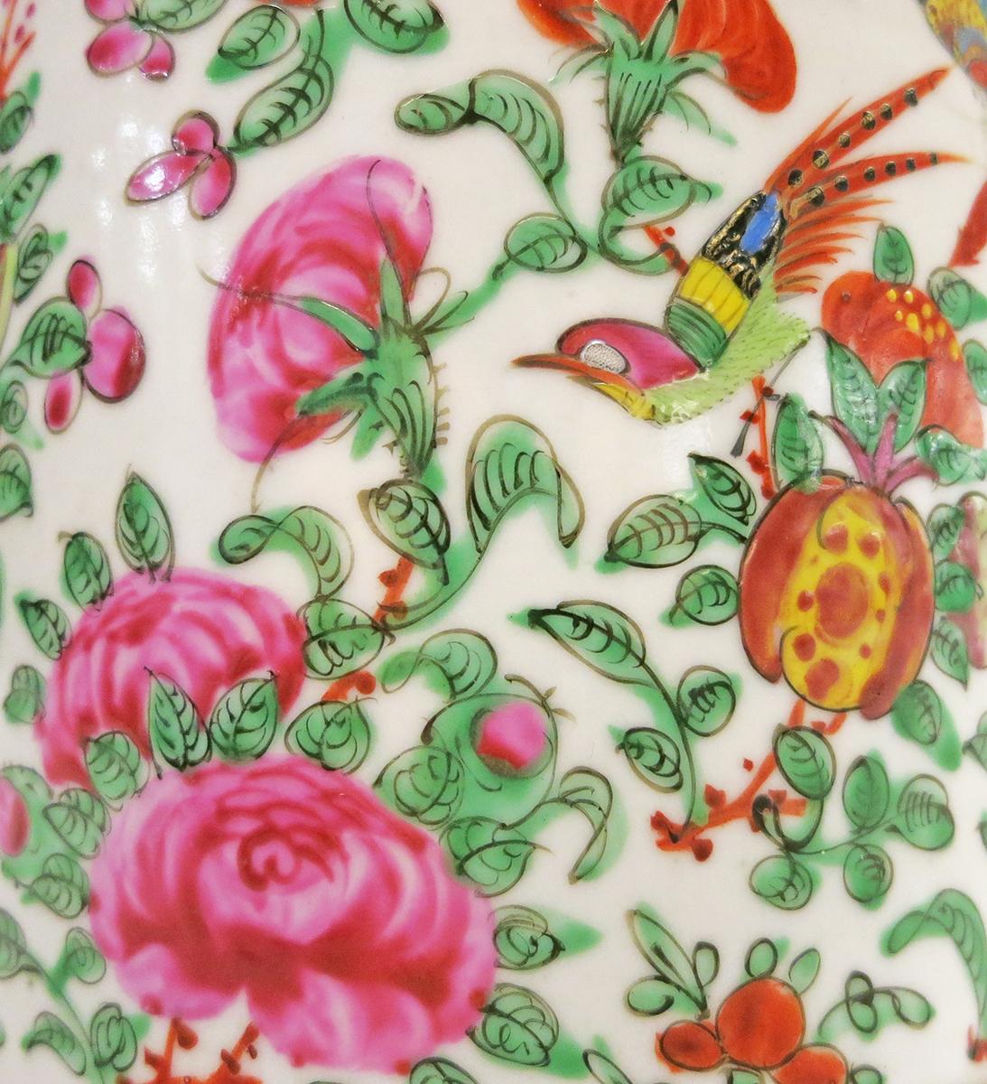 2014.0016.215 A Teapot detail 1