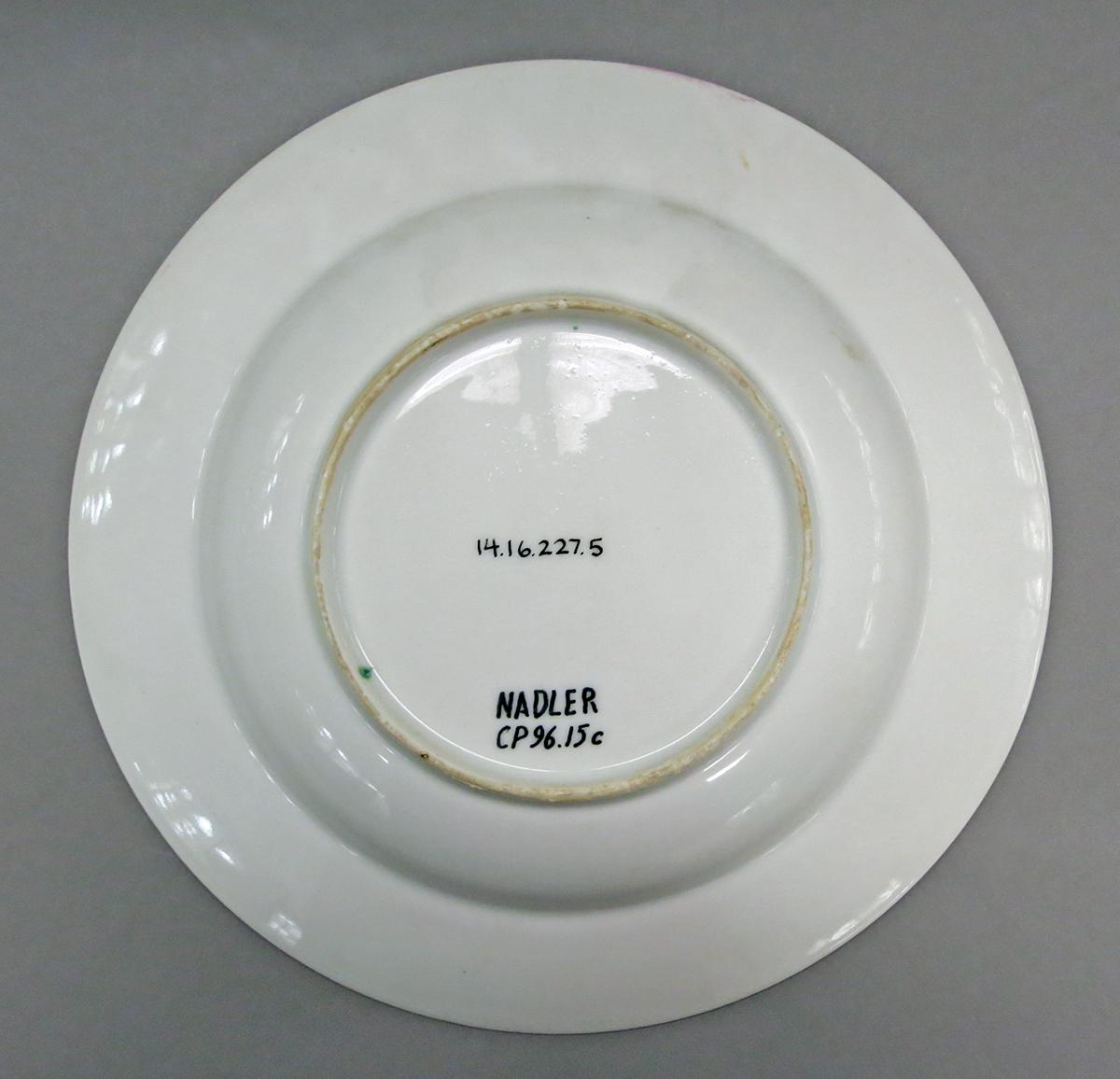 2014.0016.227.005 Plate bottom