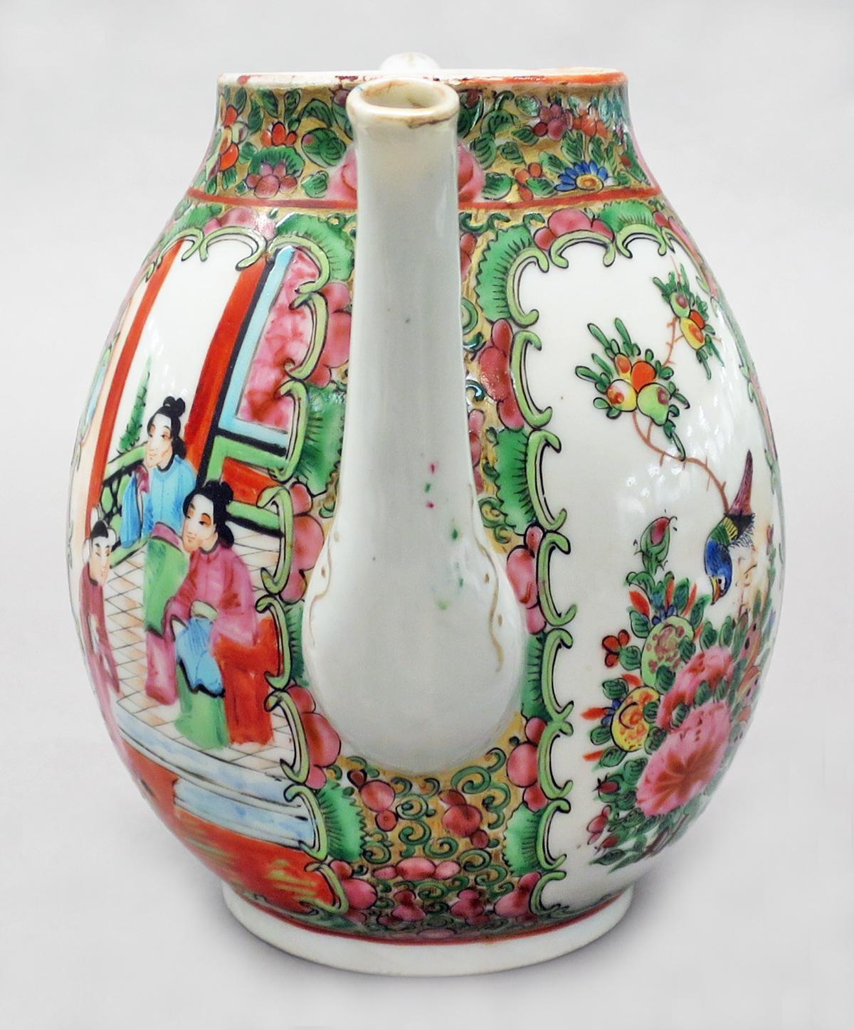 2014.0016.230 A Teapot, side