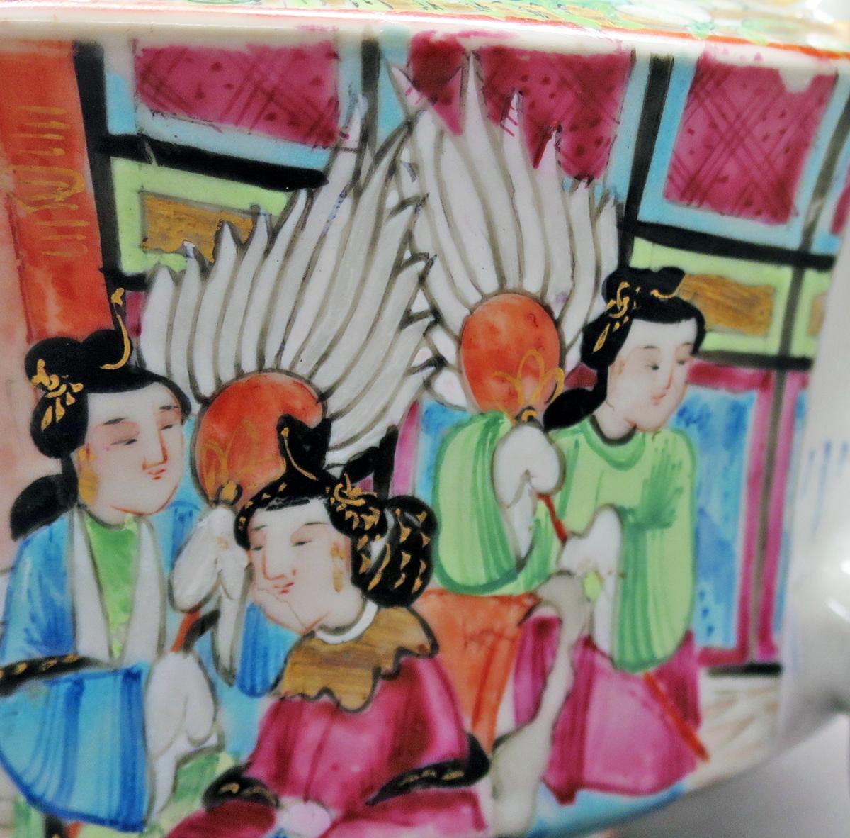 2014.0016.231.001 A Teapot, side detail 4