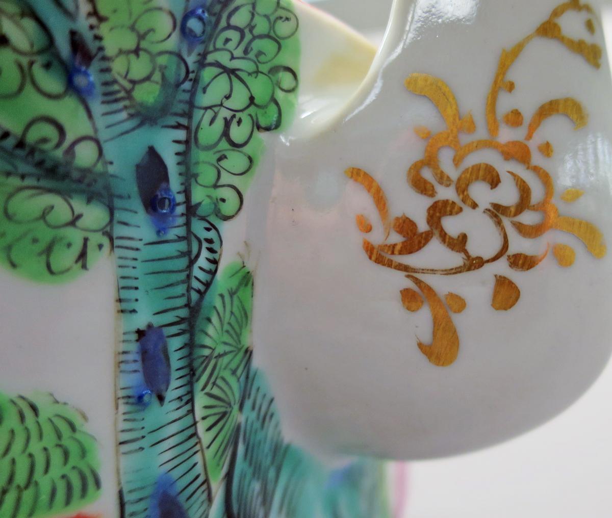 2014.0016.231.001 A Teapot, side detail 5