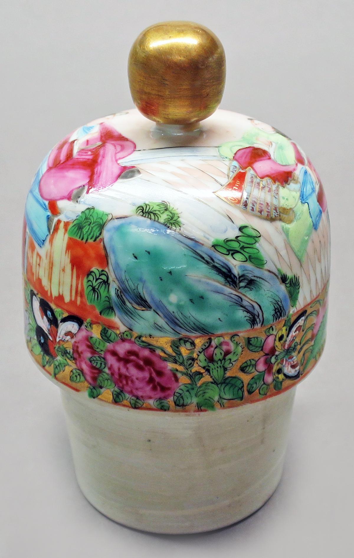 2014.0016.231.001 B Teapot lid, overall