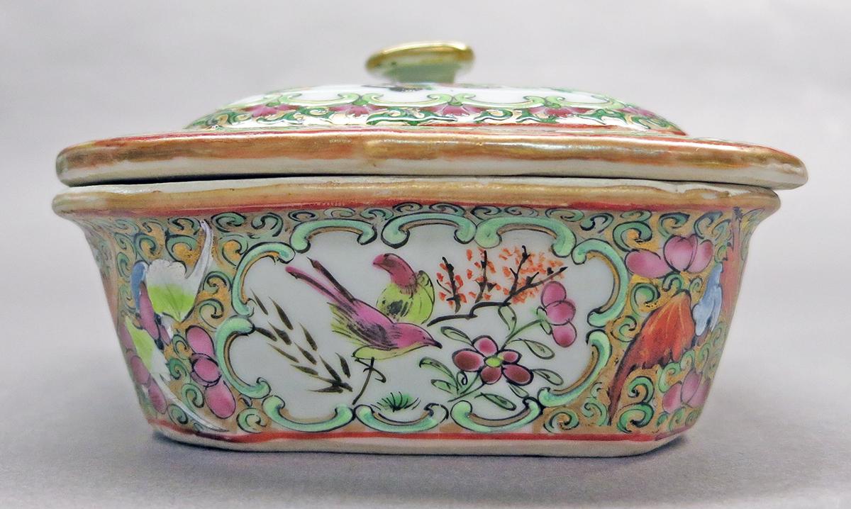 2014.0016.232 A, C Soap dish, side 2