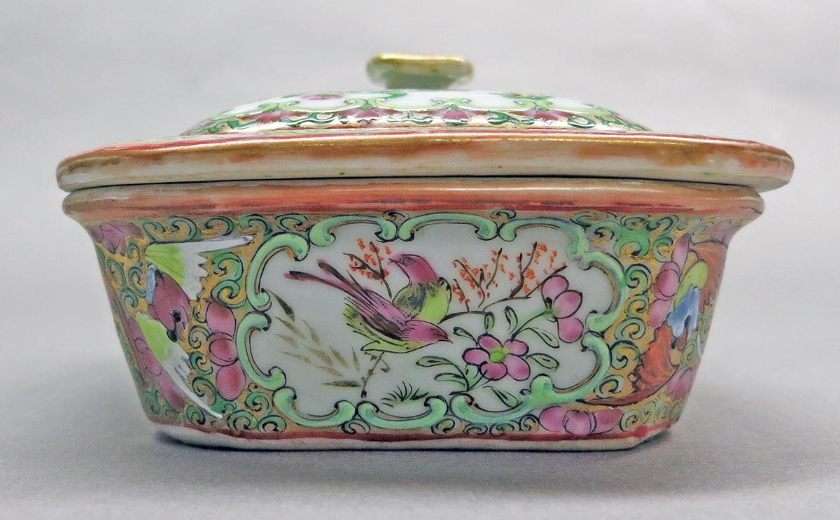 2014.0016.232 A, C Soap dish, side 4