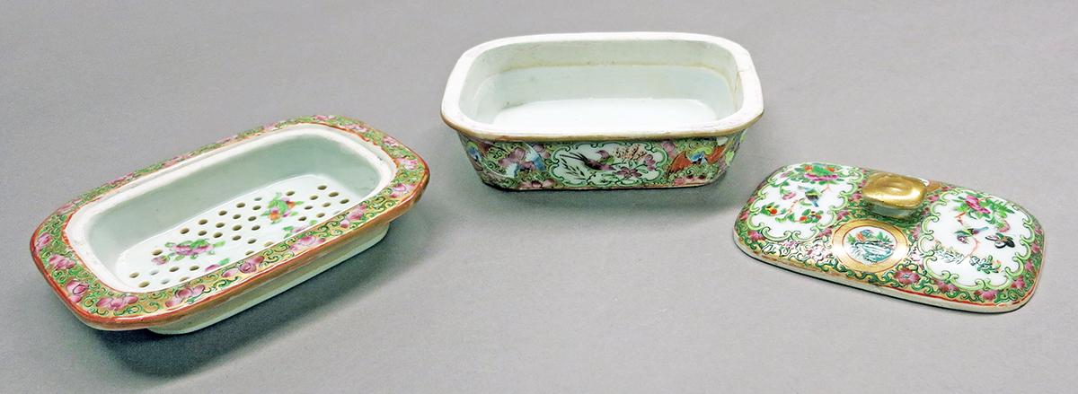 2014.0016.232 A-C Soap dish, view 3