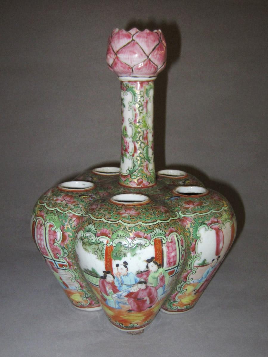 2014.0016.236 Hyacinth jar view 4