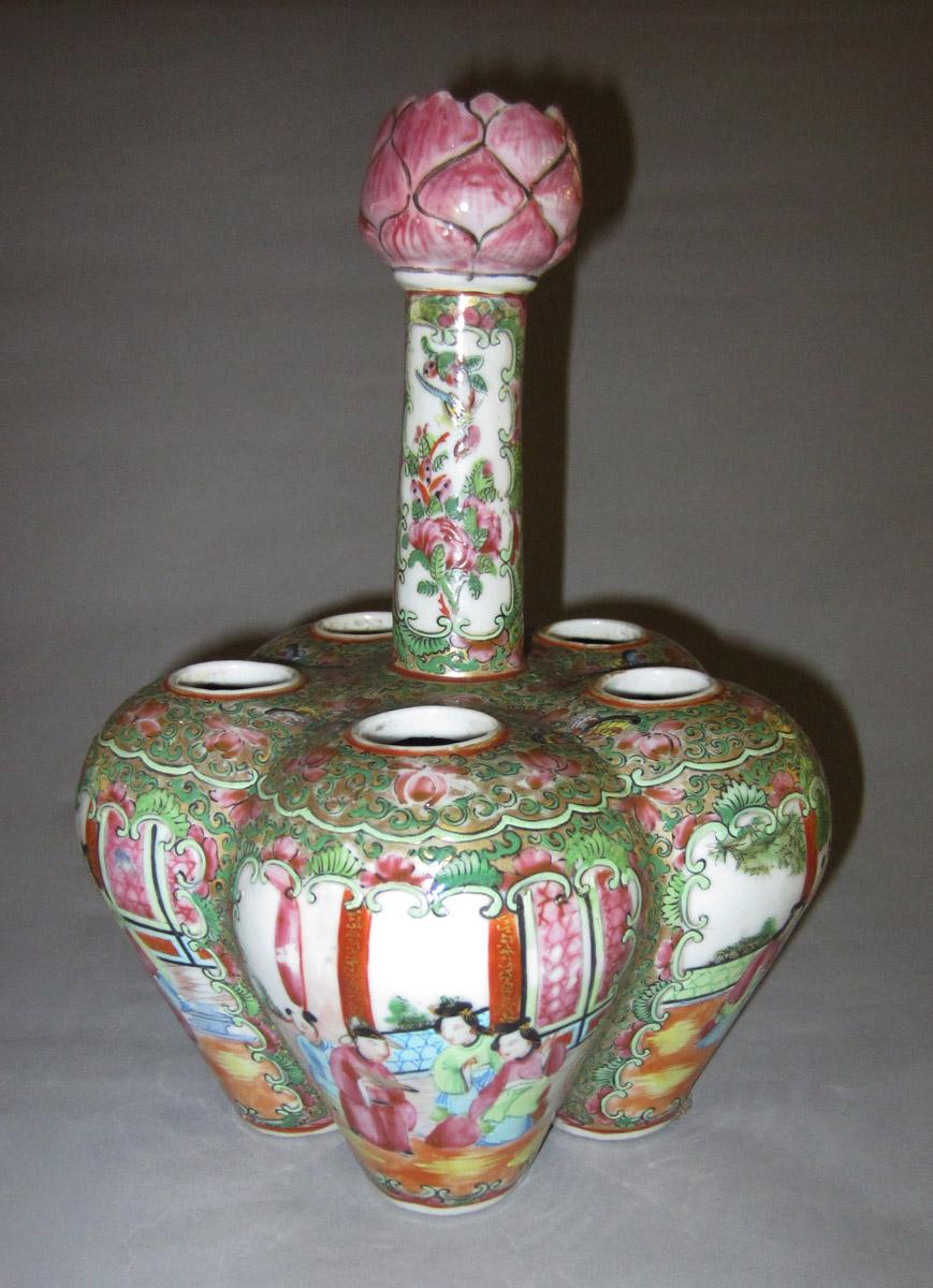 2014.0016.236 Hyacinth jar view 5