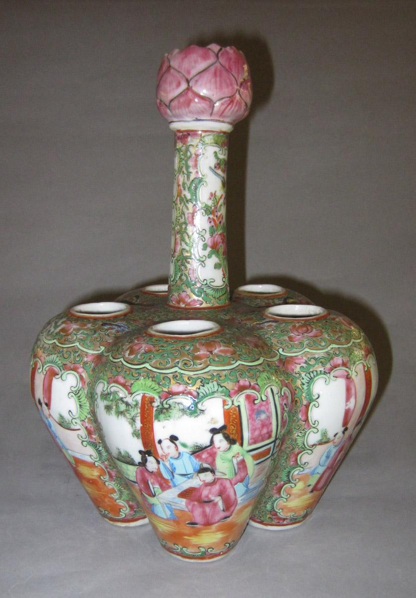 2014.0016.236 Hyacinth jar view 6
