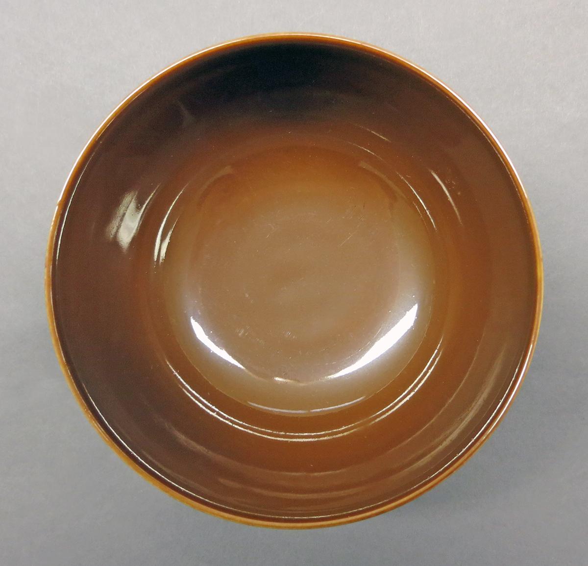 2014.0016.257.002 Bowl inside