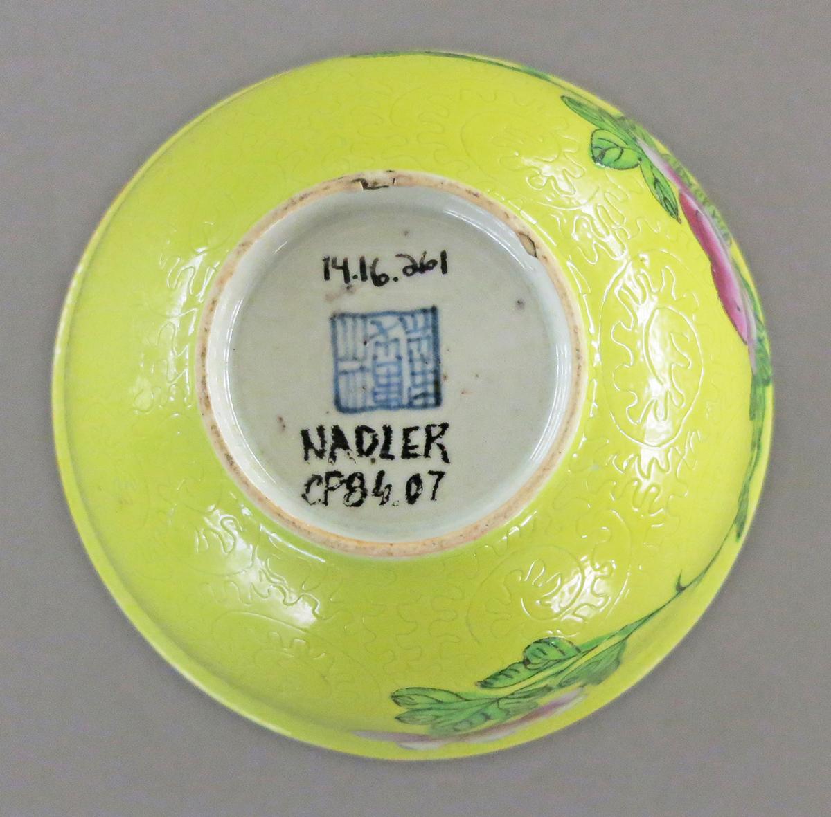 2014.0016.261 Bowl underside