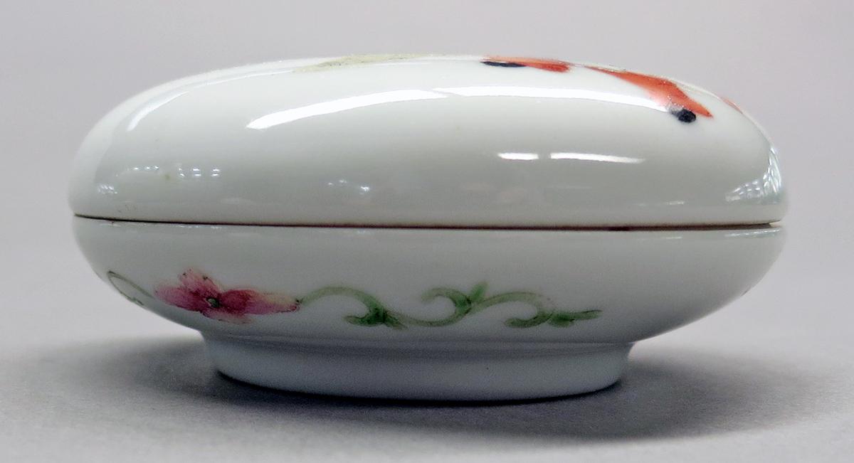 2014.0016.270 A, B Box and  lid overall