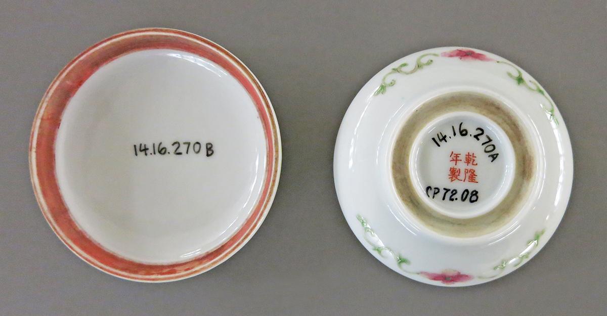 2014.0016.270 A, B Box and lid underside