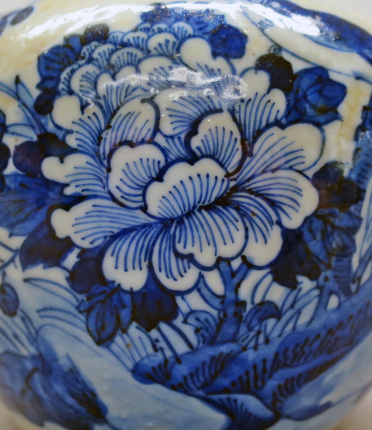 2014.0016.271 Jar, side detail 2