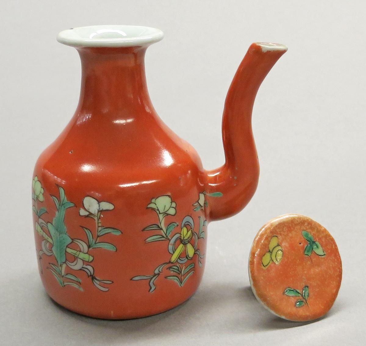 2014.0016.272 A, B Jug and lid, separate