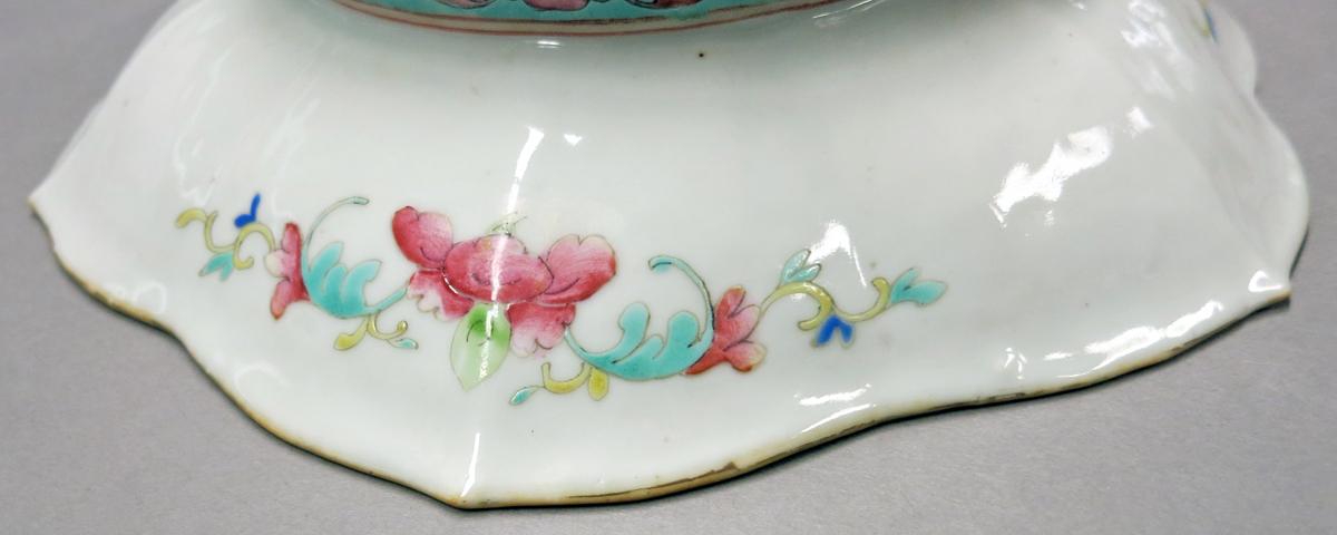 2014.0016.276 Bowl side detail 1
