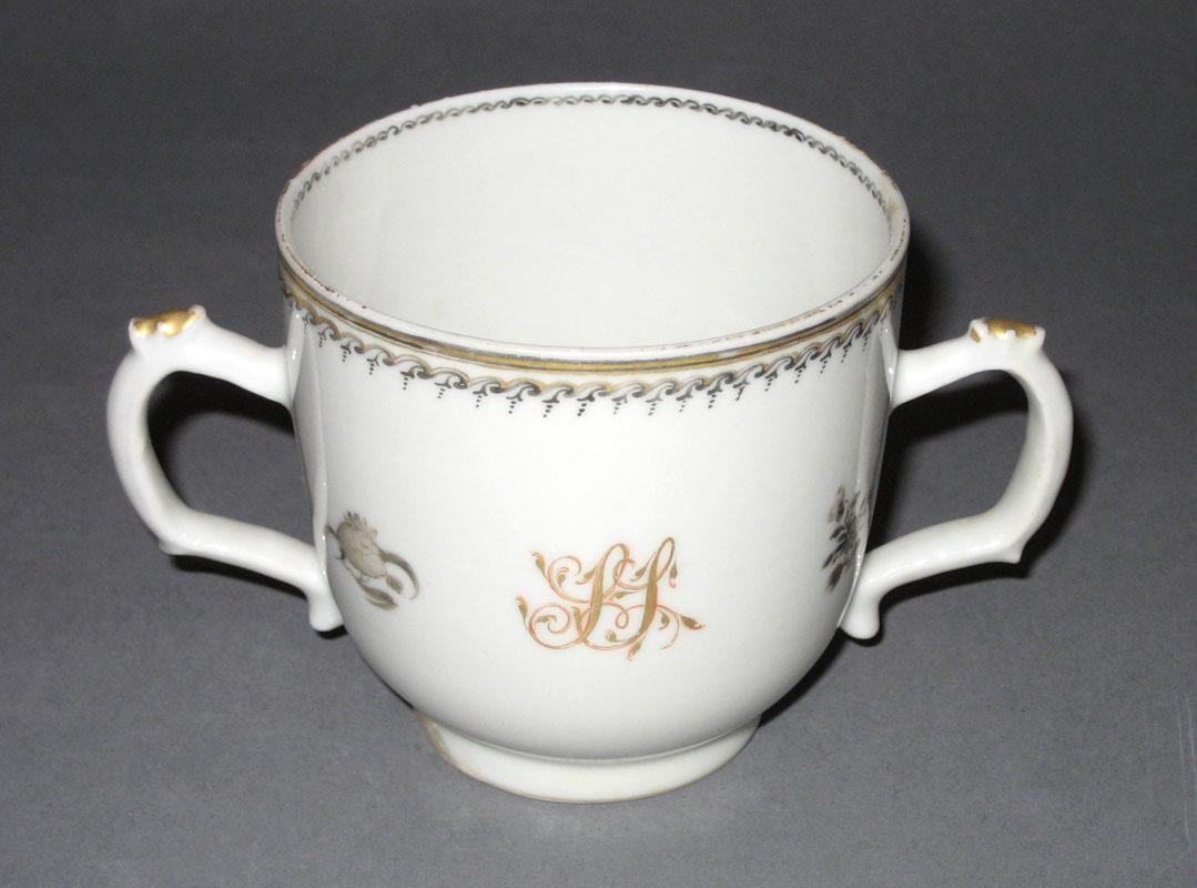 1953.0166.001 Cup cypher