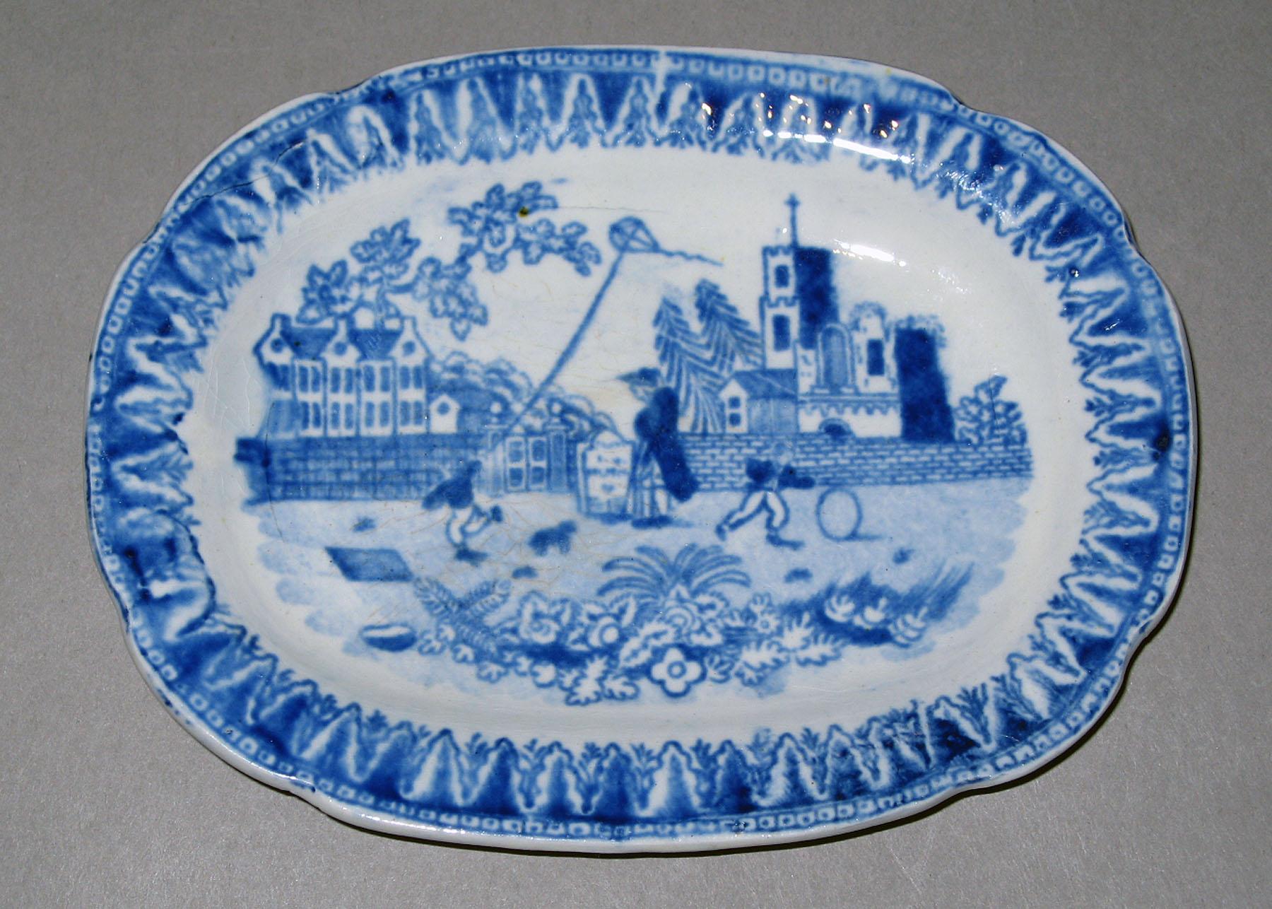 1959.1017.007 Earthenware platter