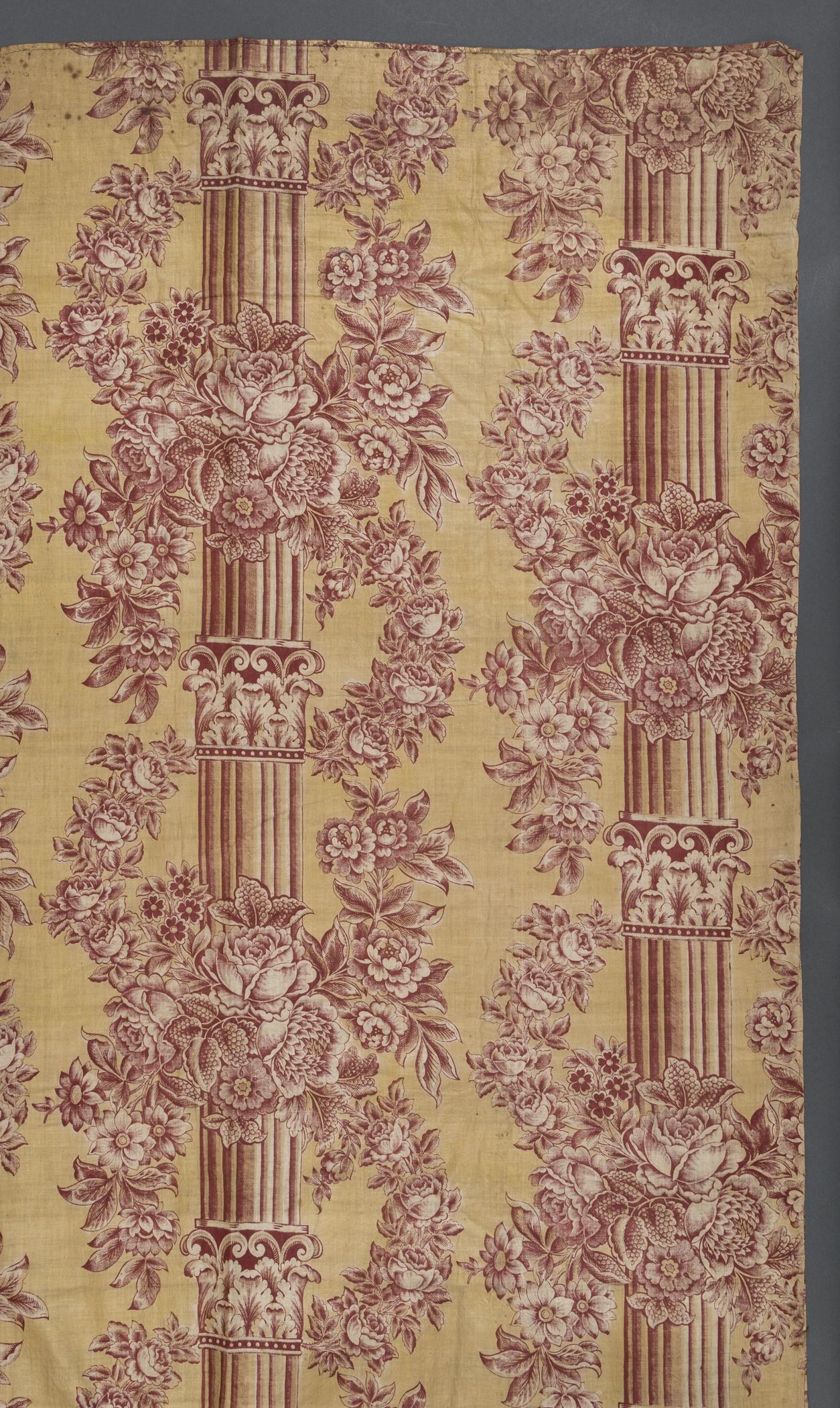 2018.0002.002 Textile, printed, detail 1, reverse