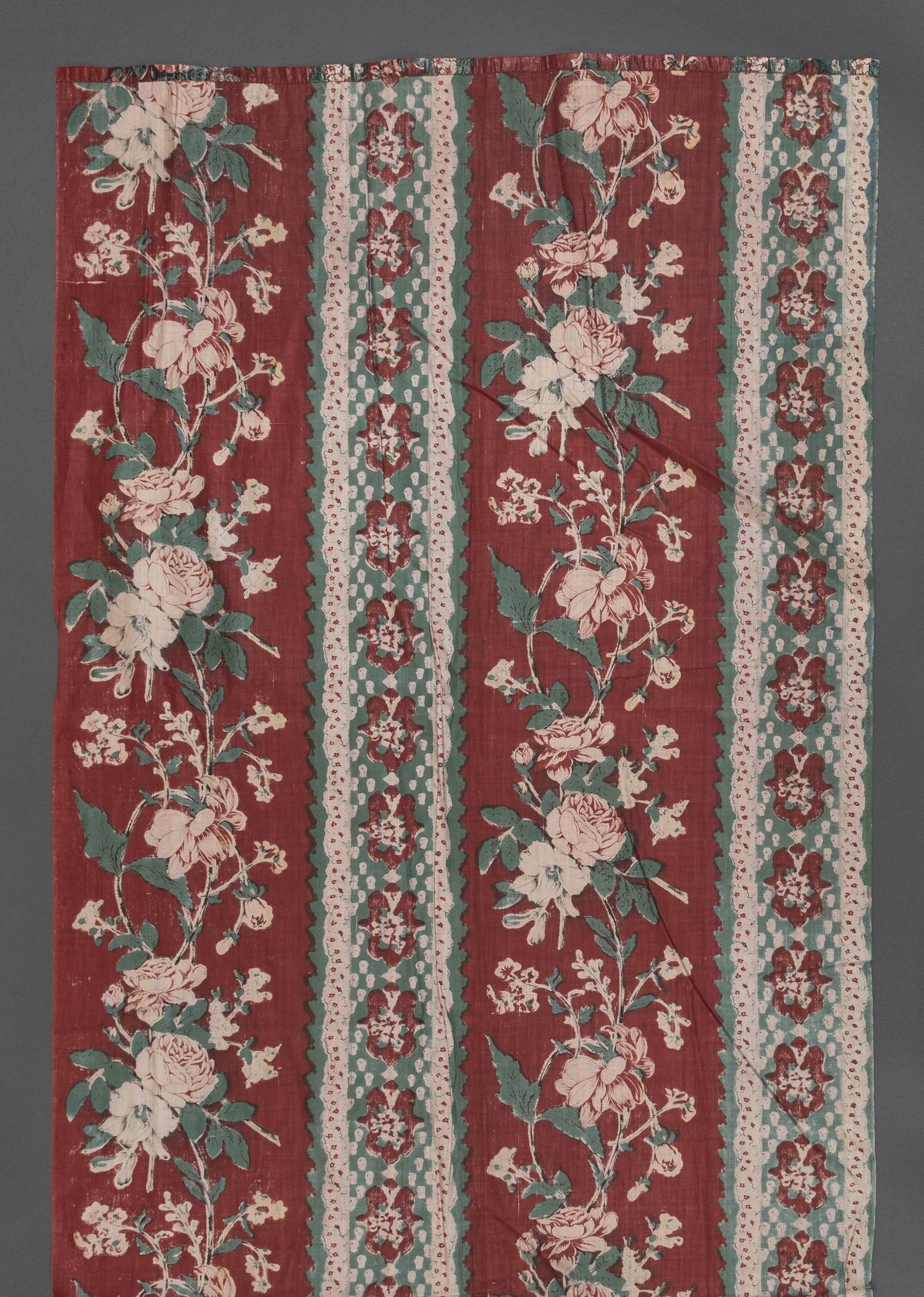 2018.0002.008 Textile, printed, detail 1, reverse