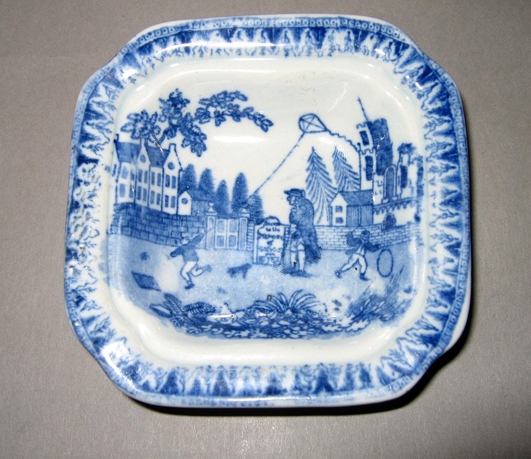 1959.1017.011 Kite flying pattern mini dish