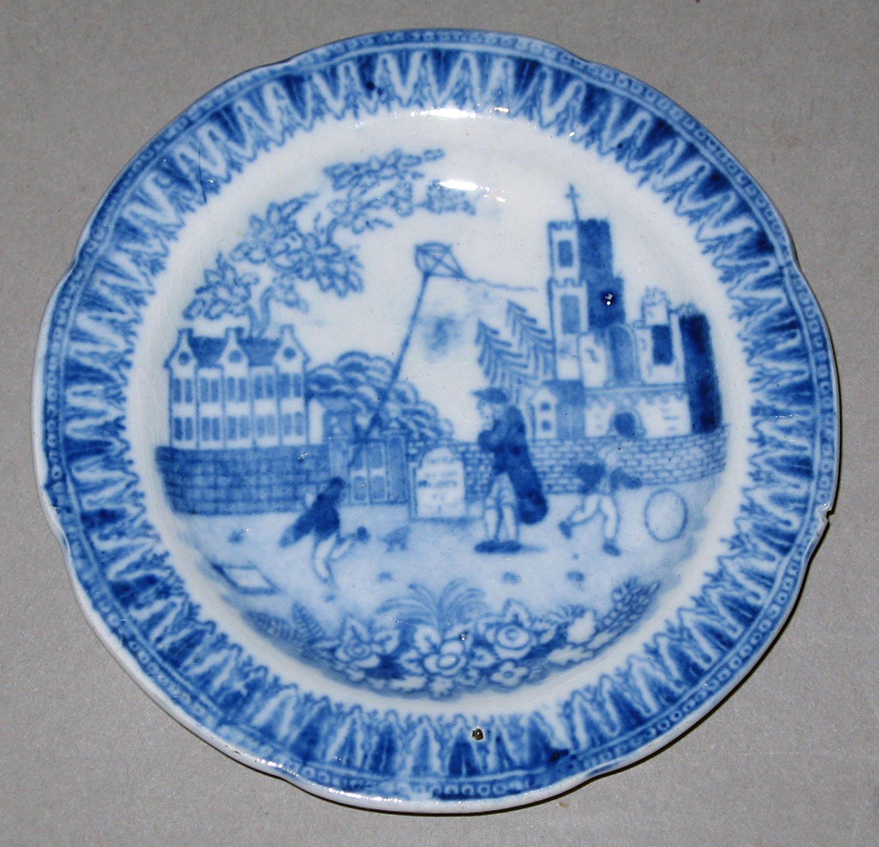 1959.1017.015 Earthenware plate