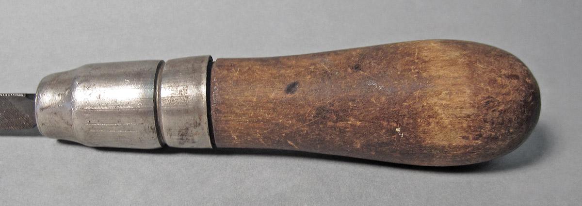 1986.0050.124, File, handle
