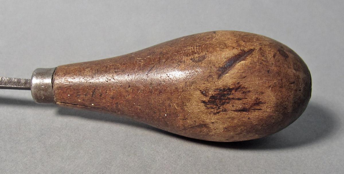 1986.0050.129, File, handle