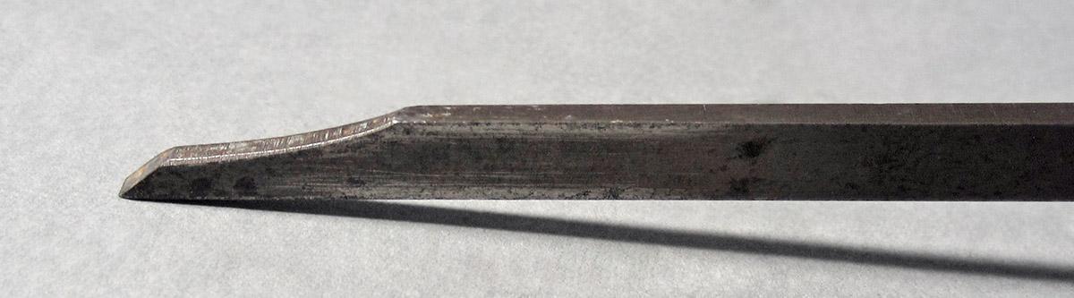 1986.0050.145, Graver, tip