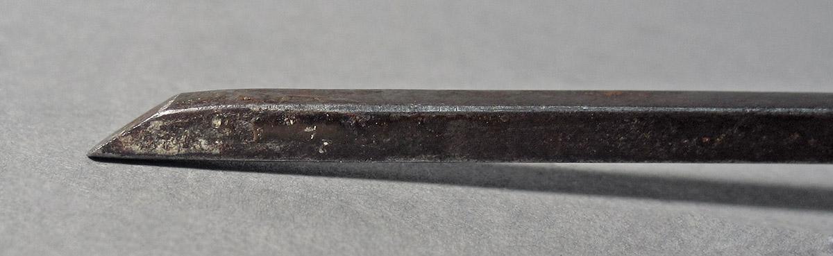 1986.0050.147, Graver, tip