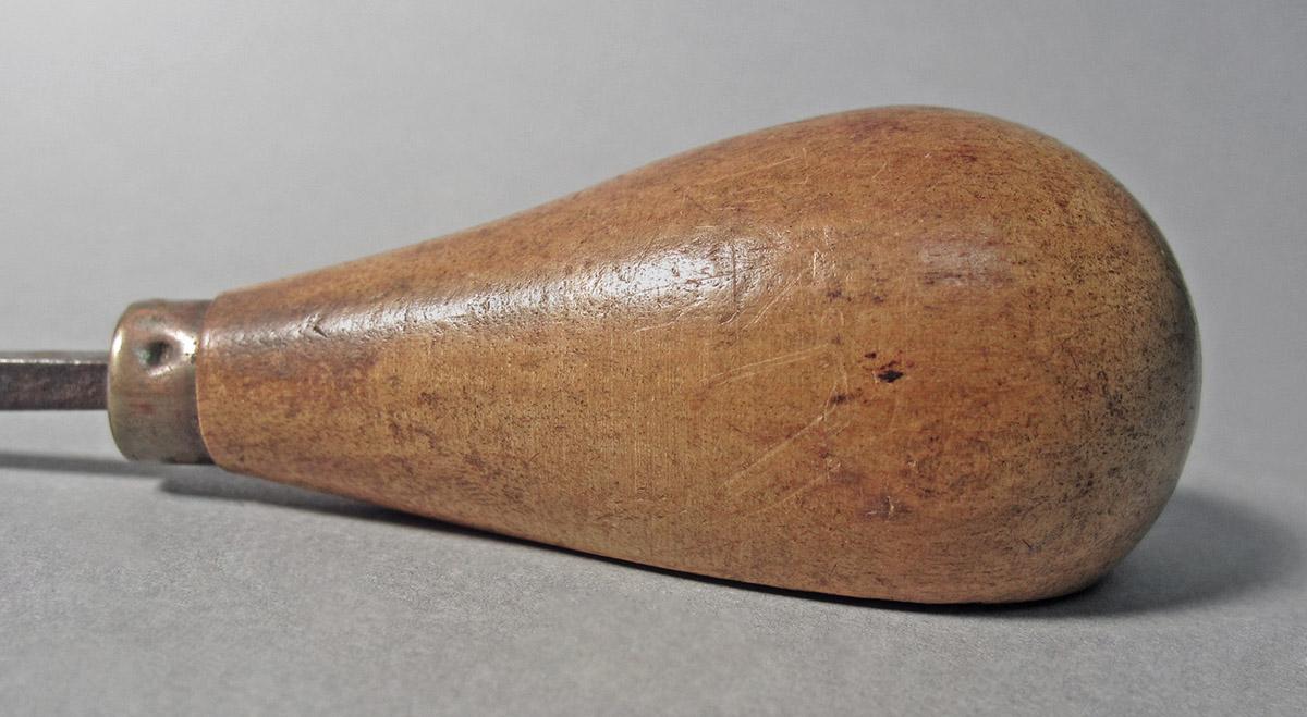 1986.0050.147, Graver, handle