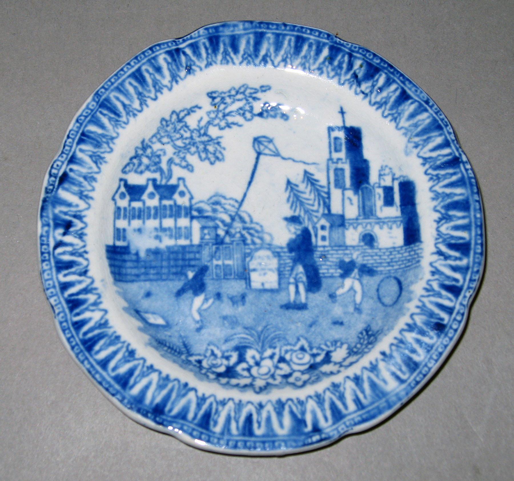 1959.1017.018 Earthenware plate