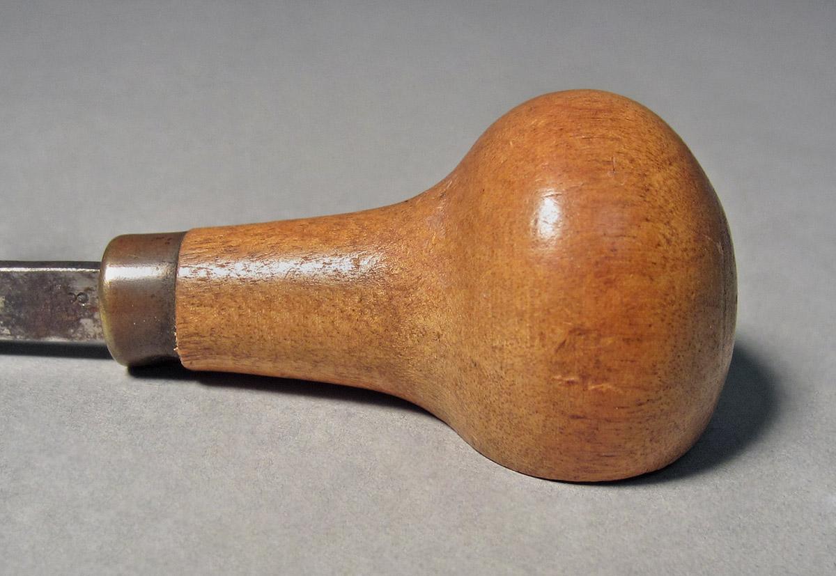 1986.0050.155, Graver, handle side 1