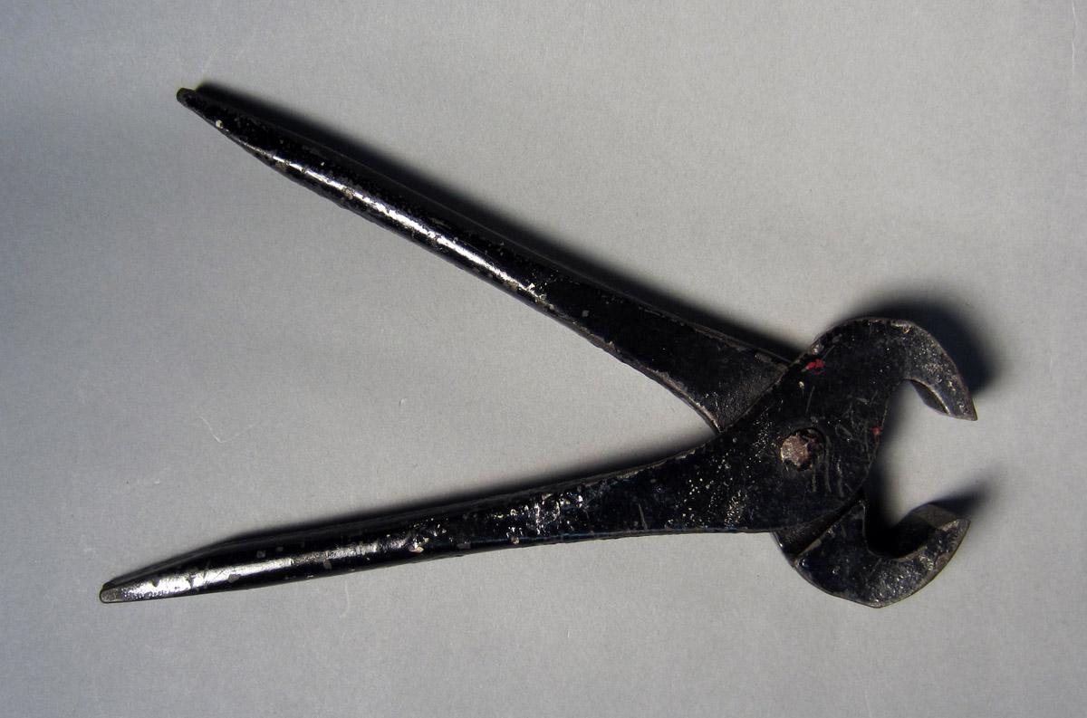 1986.0050.352 Cutter, View 2